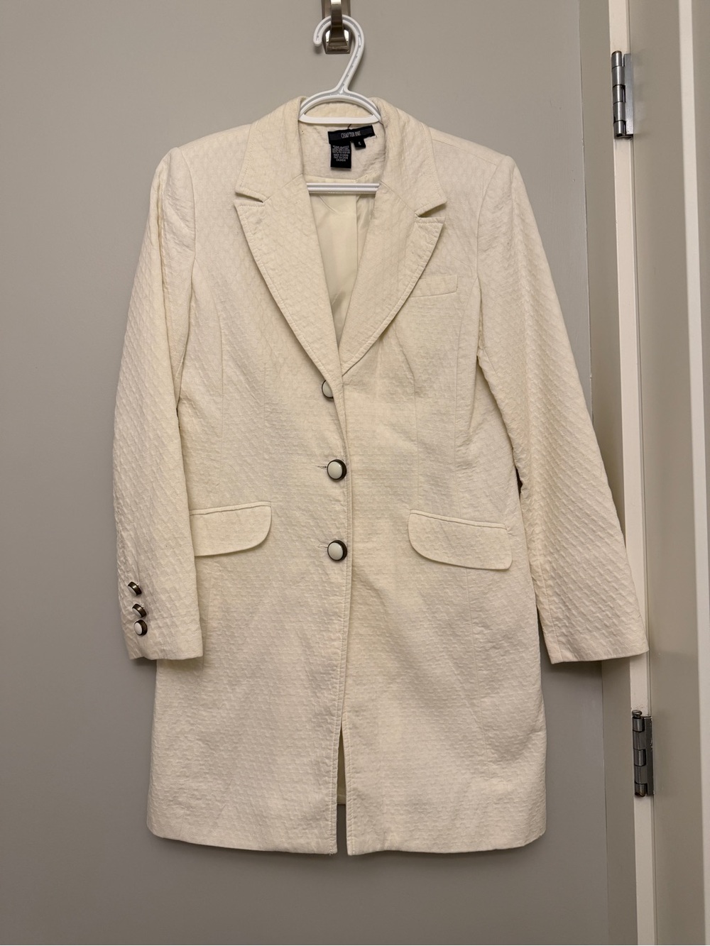 Long Single-Breasted Blazer